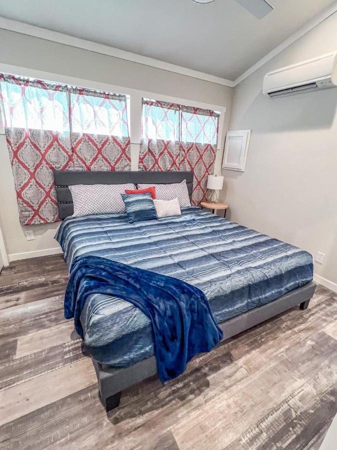 Private Tiny Home Royal Ridge Getaway Ngoại thất bức ảnh